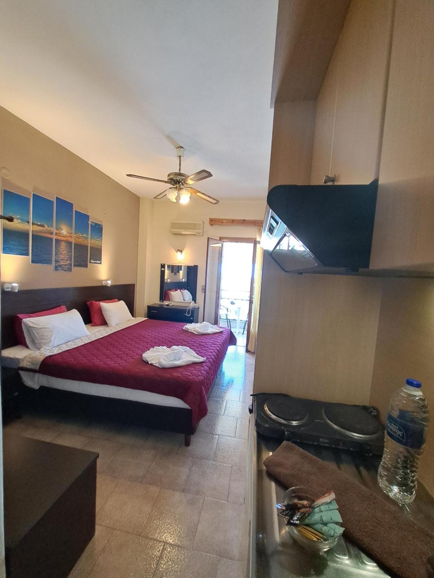 Gorgona Hotel Patitiri  Bagian luar foto