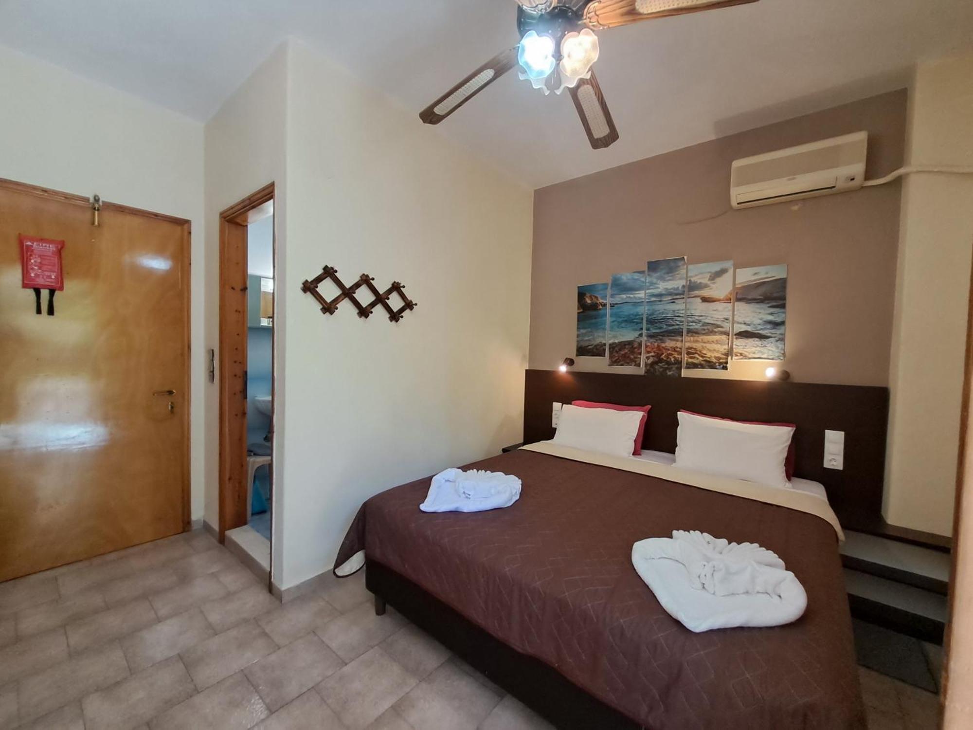 Gorgona Hotel Patitiri  Bagian luar foto
