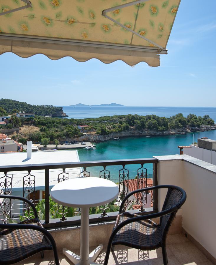 Gorgona Hotel Patitiri  Bagian luar foto