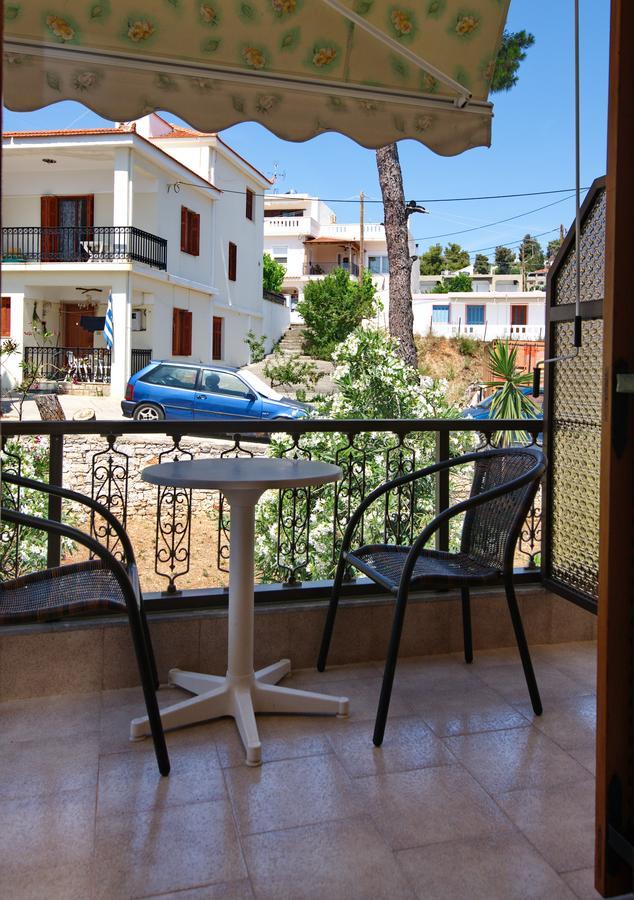 Gorgona Hotel Patitiri  Bagian luar foto