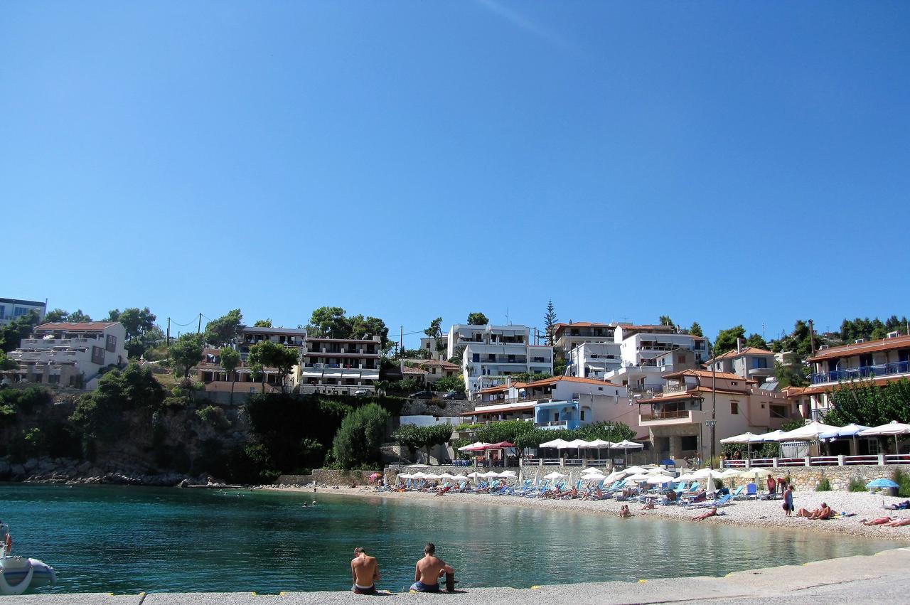 Gorgona Hotel Patitiri  Bagian luar foto