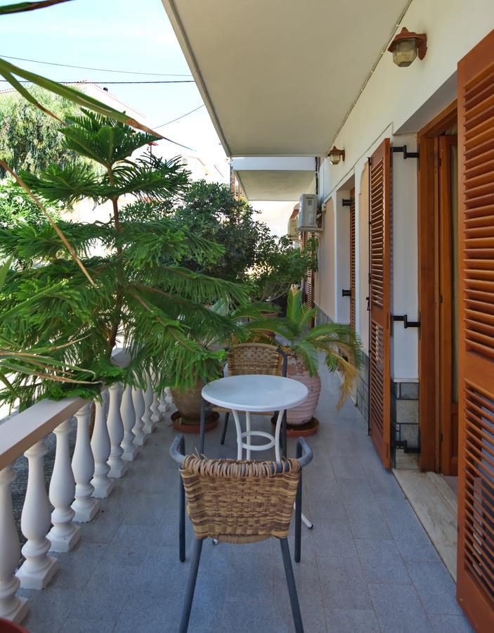 Gorgona Hotel Patitiri  Bagian luar foto
