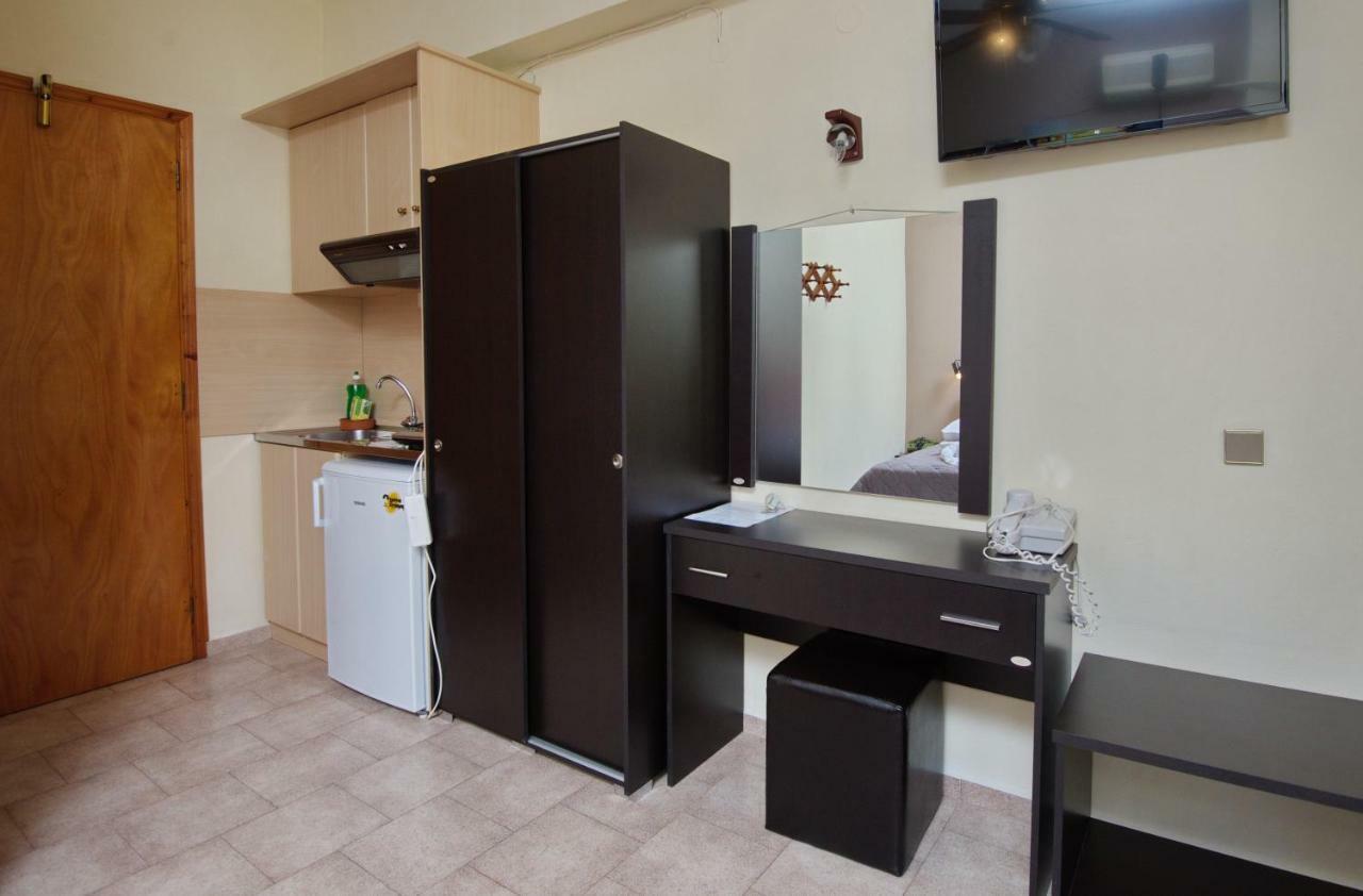 Gorgona Hotel Patitiri  Bagian luar foto