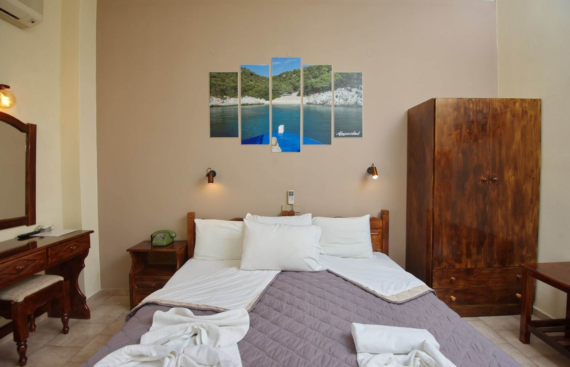 Gorgona Hotel Patitiri  Bagian luar foto